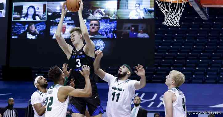 USC routs slow-starting BYU basketball 79-53 in Roman Legends Classic opener
