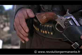 Les policiers hors-service pourront désormais porter leur armes dans les lieux publics - http://www.revolutionpermanente.fr/Section-Politique