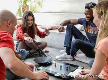 SquareOne board game console
