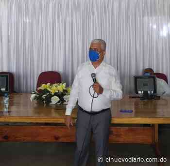 Senador Ricardo De Los Santos recibe comisión que presenta proyecto de avance agrícola para Sánchez Ramírez - El Nuevo Diario (República Dominicana)