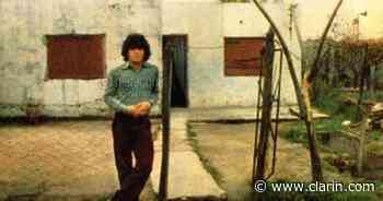 El día que Diego Maradona se fue de Villa Fiorito a su primer departamento alquilado - Clarín