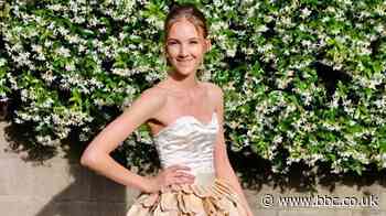Mango dress: Teen makes 1,400-mango gown to highlight food waste