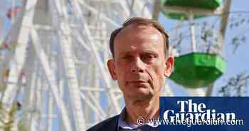 TV tonight: Andrew Marr hails Elizabeth II's remarkable Britons
