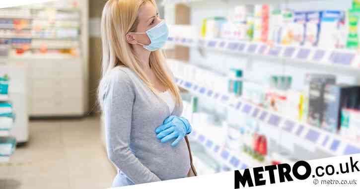 Coronavirus news live: Pregnant women will not receive Covid vaccine as Tesco and Sainsbury’s to return millions saved in the pandemic