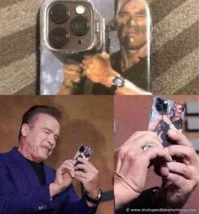 Arnold Schwarzenegger Commando Phone Case