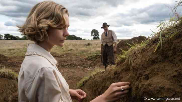The Dig Trailer: Carey Mulligan & Ralph Fiennes Star in New Netflix Film
