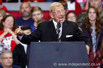 Trump to give Medal of Freedom to Lou Holtz in closed ceremony after he called president ‘outstanding leader’