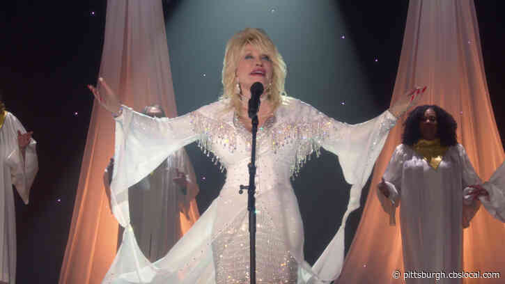 Dolly Parton Brings Holiday Cheer To CBS With ‘A Holly Dolly Christmas’