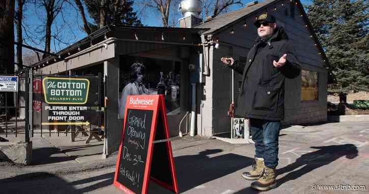 This famed bar transforms into a restaurant — and the garlic burgers are back