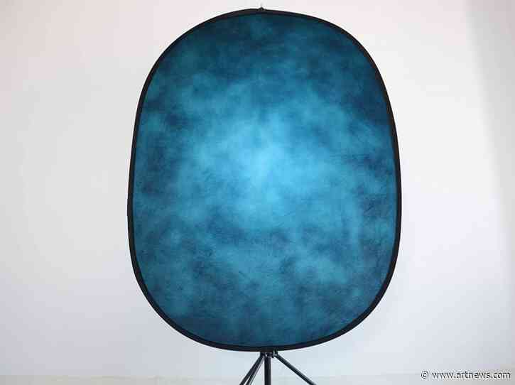 The Best Collapsible Backdrops for Photographers and Videographers