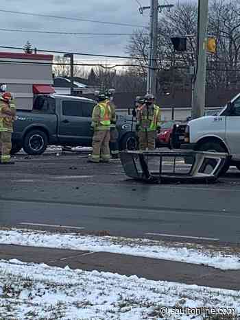 Mid-Morning Collision slows Great Northern Road