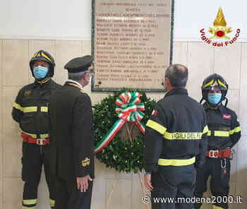I Vigili del fuoco di Modena celebrano la Patrona, Santa Barbara - Modena 2000