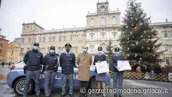 Modena Calendario della polizia: beneficenza all’Unicef e per i bimbi del Covid - La Gazzetta di Modena