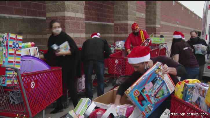 Cranberry Chiropractor Group Donates $10K To Toys For Tots Shopping Spree
