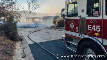 AQMD Issues Smoke Advisory Involving Bond, Airport Fires - NBC Southern California