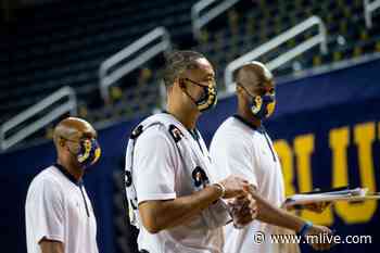 Coaching while masked isn’t easy, but Tom Izzo and Juwan Howard aren’t complaining - mlive.com