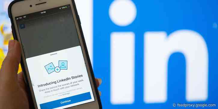 Do LinkedIn Stories notify you of screenshots? Here's what you need to know