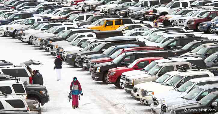 Letter: Ski resort parking problems