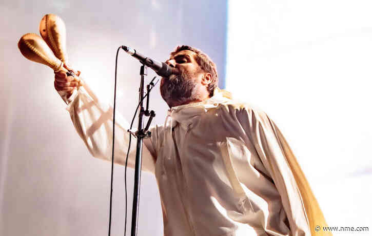 Liam Gallagher calls out Rishi Sunak and Boris Johnson during Thames performance