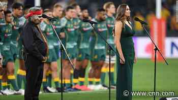 National rugby players sing Indigenous version of Australia's national anthem for the first time