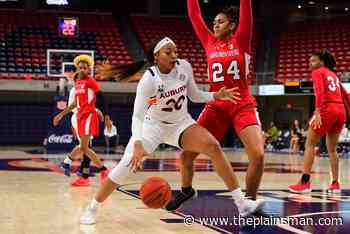 Auburn suffers first loss of season to Houston - The Auburn Plainsman