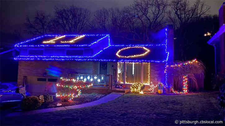 Steelers Fan Decks Out Roof Of His House In 11-0 Holiday Lights