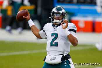 The Latest: Rodgers Is 1st QB With 5 Seasons of 35 TD Passes