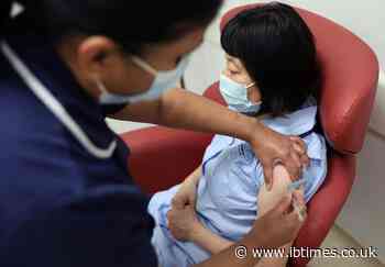 Record US virus cases as reports say British Queen to get vaccine soon