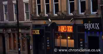 Pickpocket captured on camera stealing phone in Bijoux bar