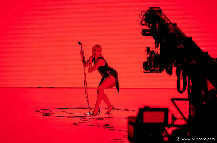 Miley Cyrus’ ‘Plastic Hearts’ Crowns Top Rock Albums Chart