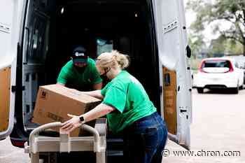 Houston SPCA hosts touchless holiday pet food drive