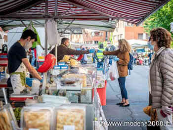 Regolare il tradizionale mercato degli ambulanti martedì a Novi di Modena - Modena 2000