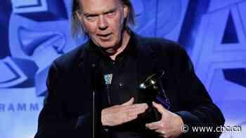 Neil Young drops lawsuit against Trump campaign