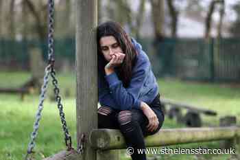 Teenagers who dislike their appearance can 'suffer depression at 18' - St Helens Star