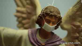 From Bethlehem to Rome, see Christmas decorations around the world