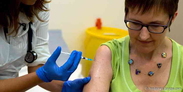 Here's how the top 3 coronavirus vaccines compare when it comes to efficacy, cost, and more