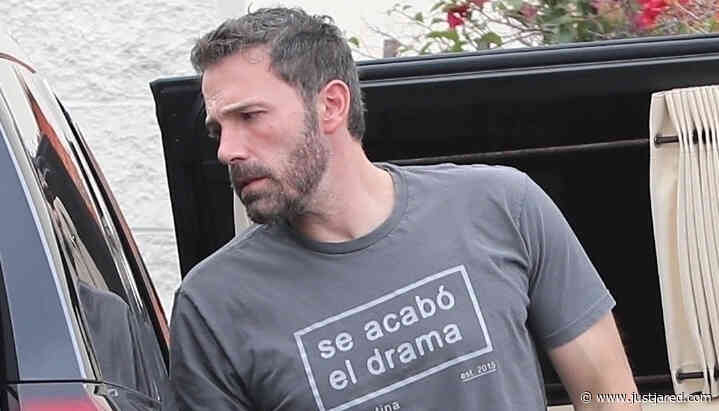 Ben Affleck Sends a Message with His Shirt