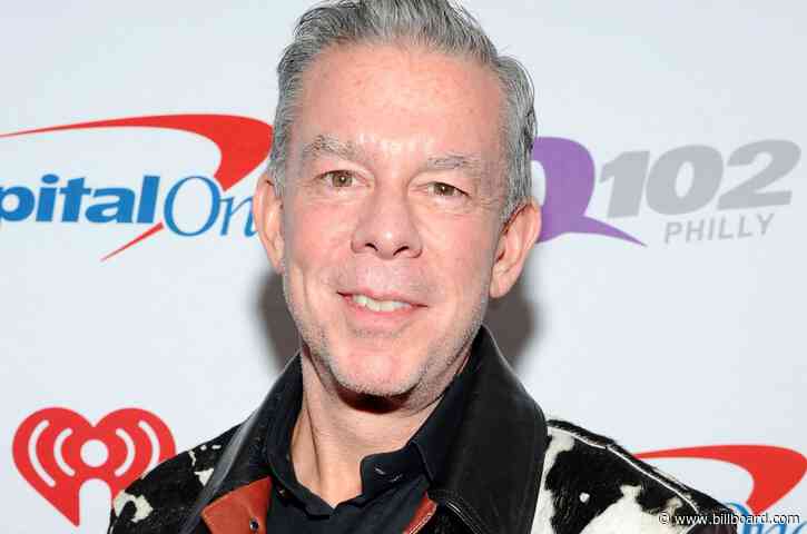 Elvis Duran Recalls Jingle Ball Memories With Shawn Mendes Ahead of 2020’s Virtual Event