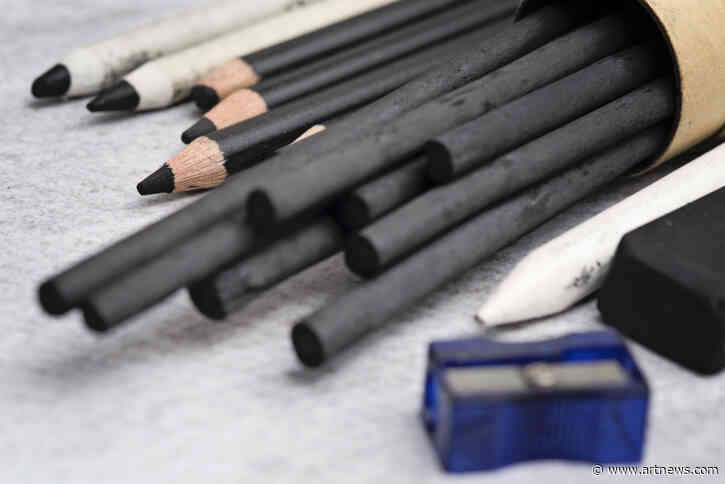 The Best Charcoal Sketch Sets for Inventive Drawing