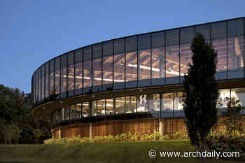 Metro YMCA Workplace Adaptation / Bora Architects + LEVER Architecture - ArchDaily