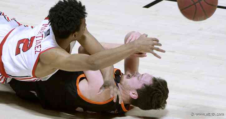 Playing well only in spurts, Utah basketball still routs Idaho State 75-59