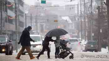 Prepare for tough travel conditions in Toronto this morning, Environment Canada says