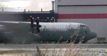 Canadian Forces troops arrive in Calgary to help in national COVID-19 response