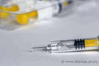 Two UK health workers suffer allergic reaction after receiving Pfizer coronavirus vaccine
