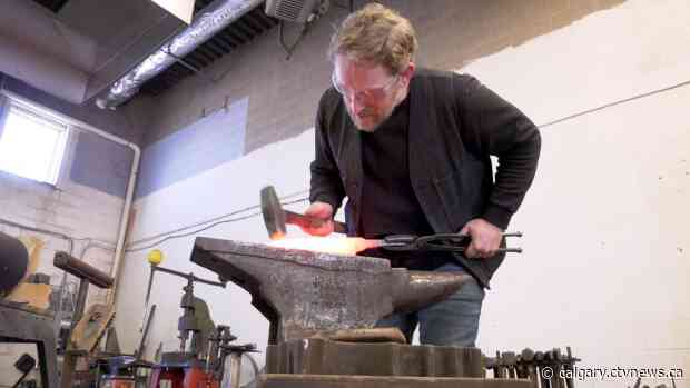 Calgary bladesmith helping others forge love of metalcraft over holiday season
