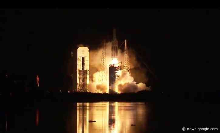 Powerful Delta IV Heavy rocket launches secret US spy satellite to orbit - Space.com