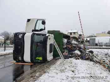 Un camion se renverse à Egletons (Corrèze) : pas de blessé et la circulation rétablie - La Montagne