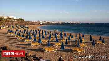 Covid-19: Canary Islands added to UK quarantine list