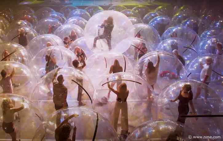 The Flaming Lips’ Wayne Coyne on “space bubble” shows: “It’s honestly safer than going to the fucking grocery store”