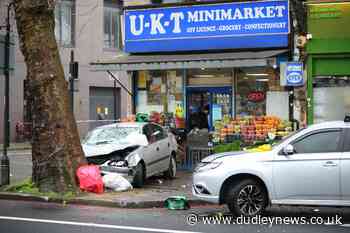 Five injured as car mounts pavement and strikes pedestrians in London - Dudley News